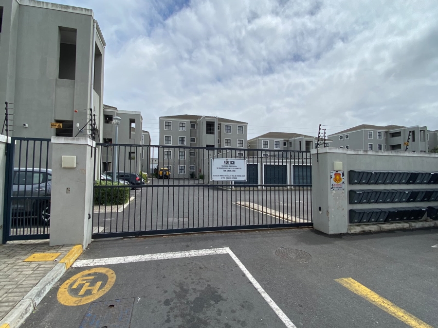 3 Bedroom Property for Sale in Parklands Western Cape